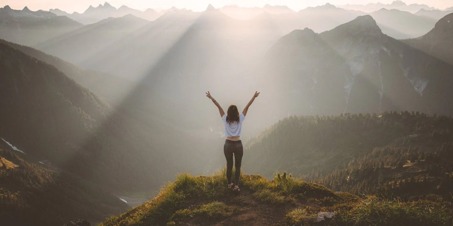 A DUER overlooking the horizon