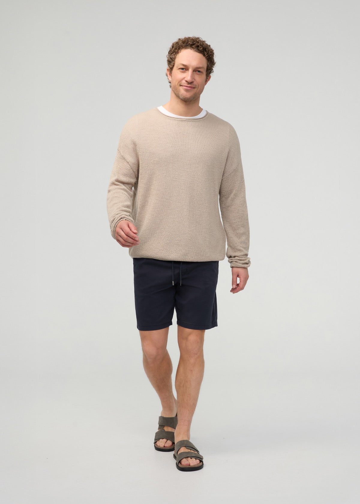 Men’s Navy Stretch Travel Shorts full body