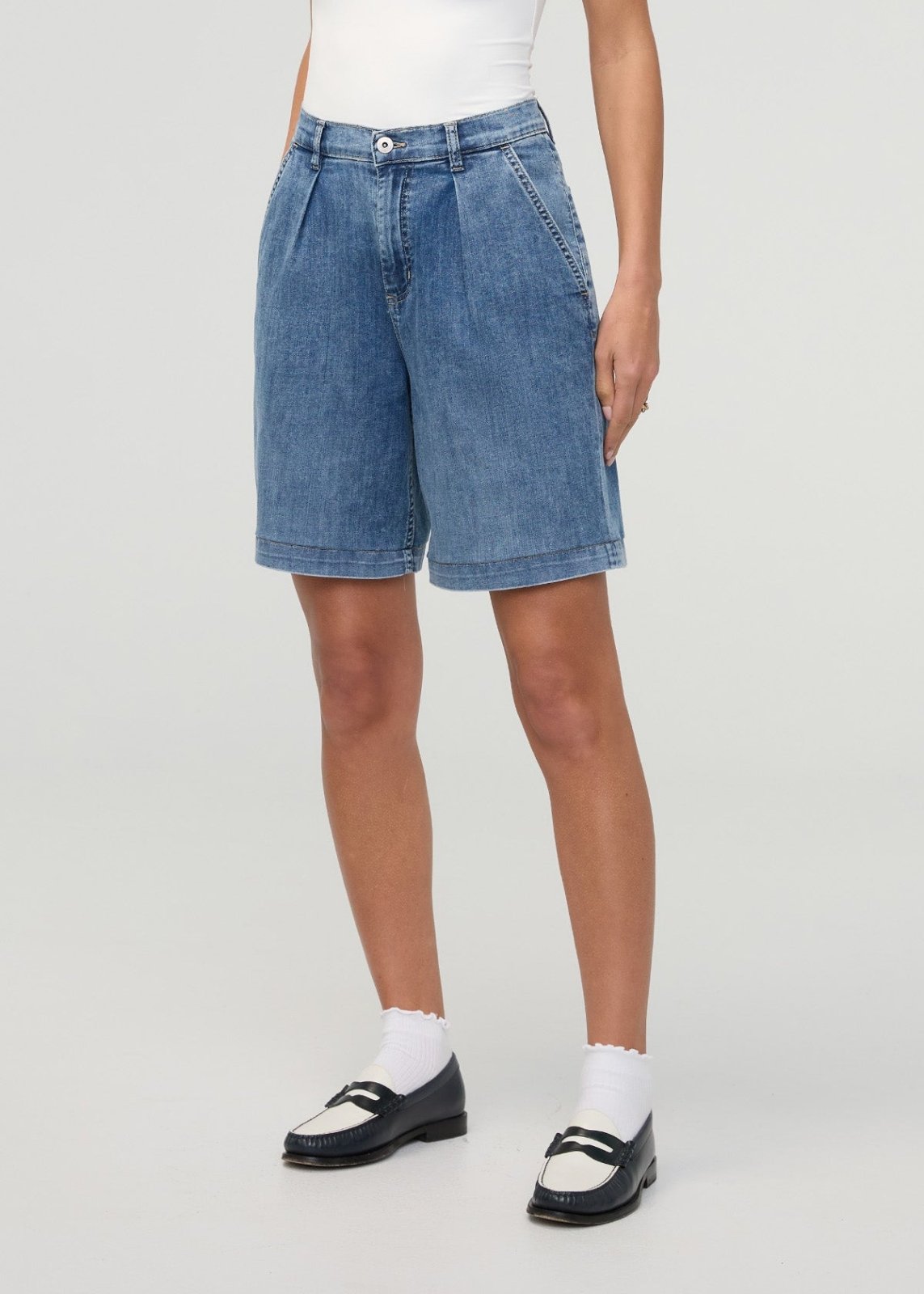 Women's Slate Indigo Denim Lite Pleated Long Short Front