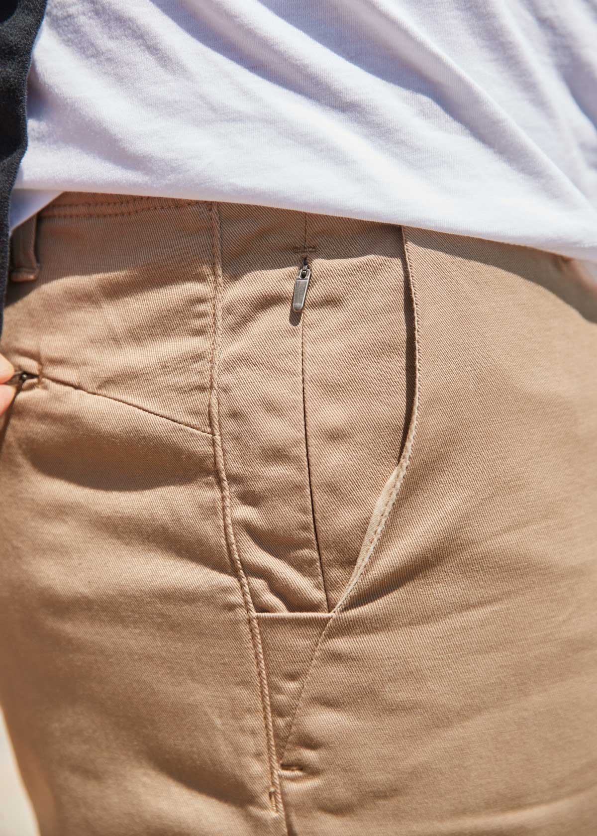mens stretch khaki chino pant zip front pocket detail