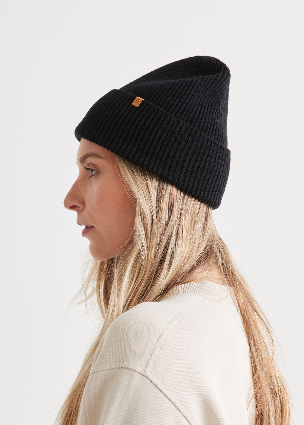 Unisex Warm Merino Black Toque