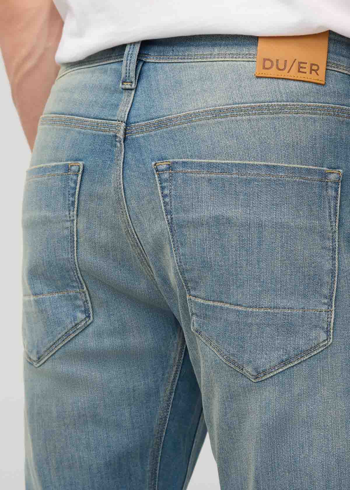 Men's Outback Relaxed Fit Stretch Blue Jeans Back Pocket