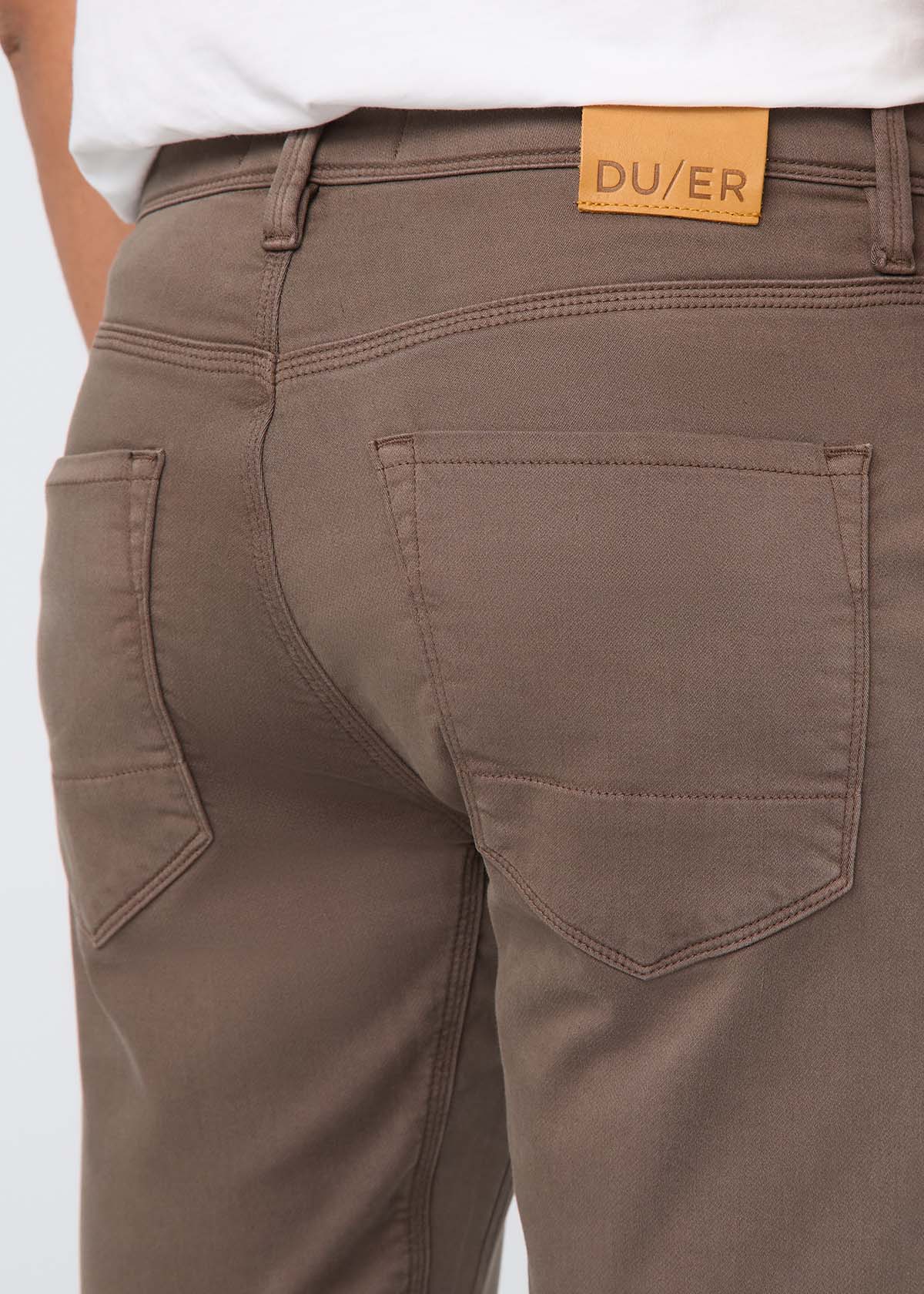 Men's Canteen Relaxed Fit Dress Sweatpant  Back Pocket