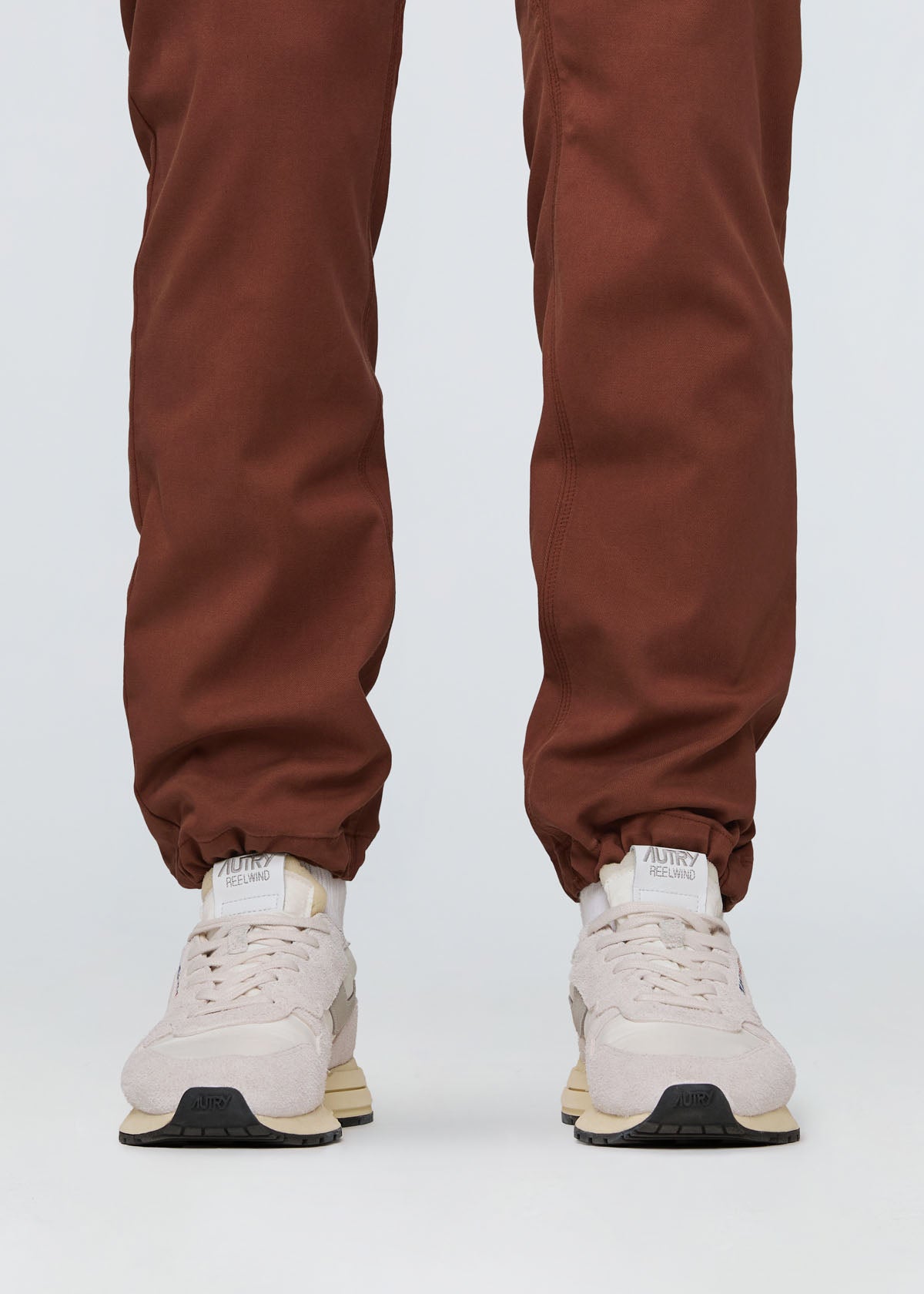 mens relaxed warm brown water resistant cargo pant synched ankle detail