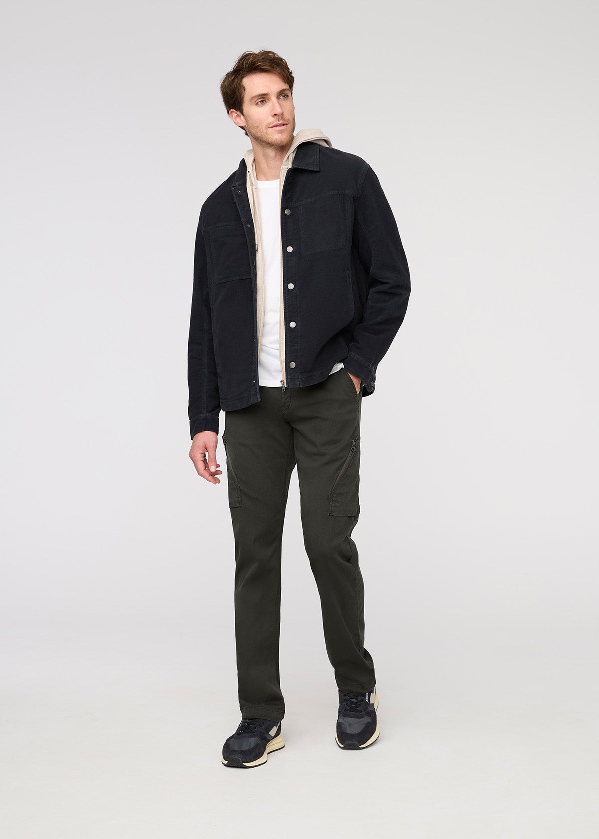 Men's Evergreen Relaxed Water Resistant Cargo Pant Full Body