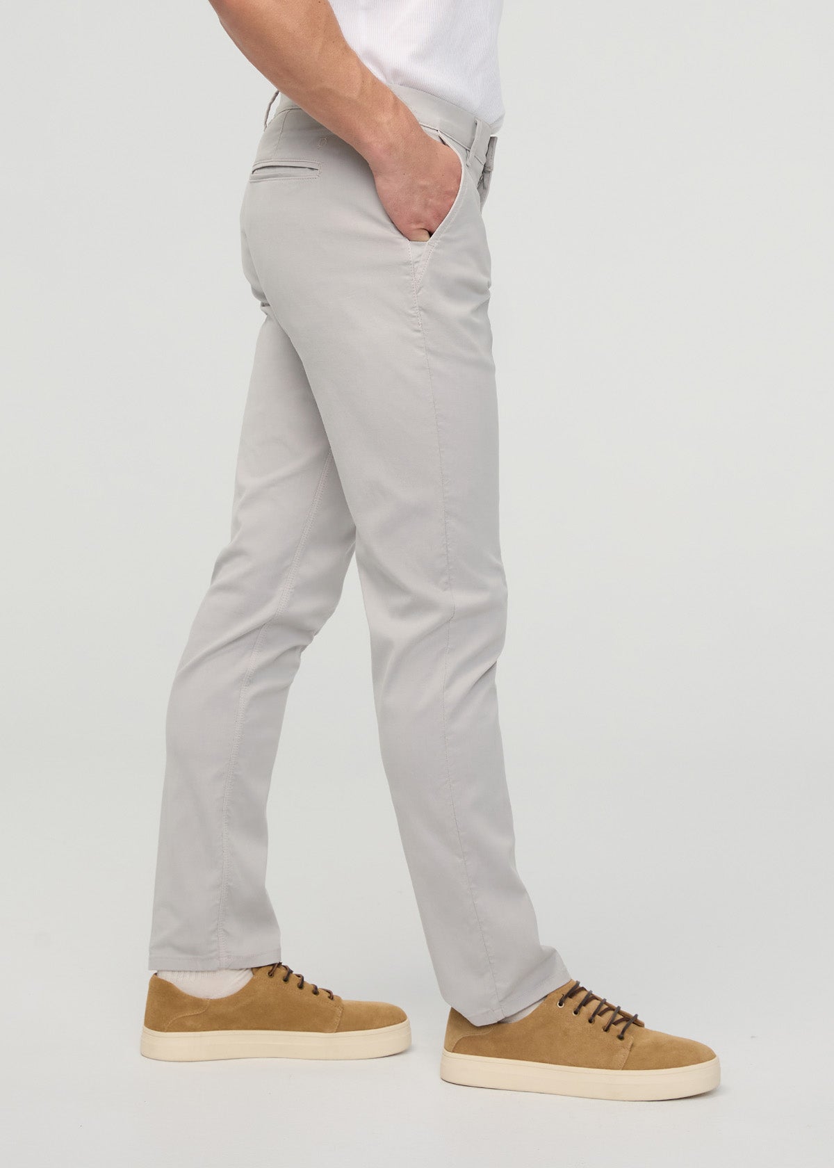 Men's Mist Lightweight Relaxed Taper Chino Pant side