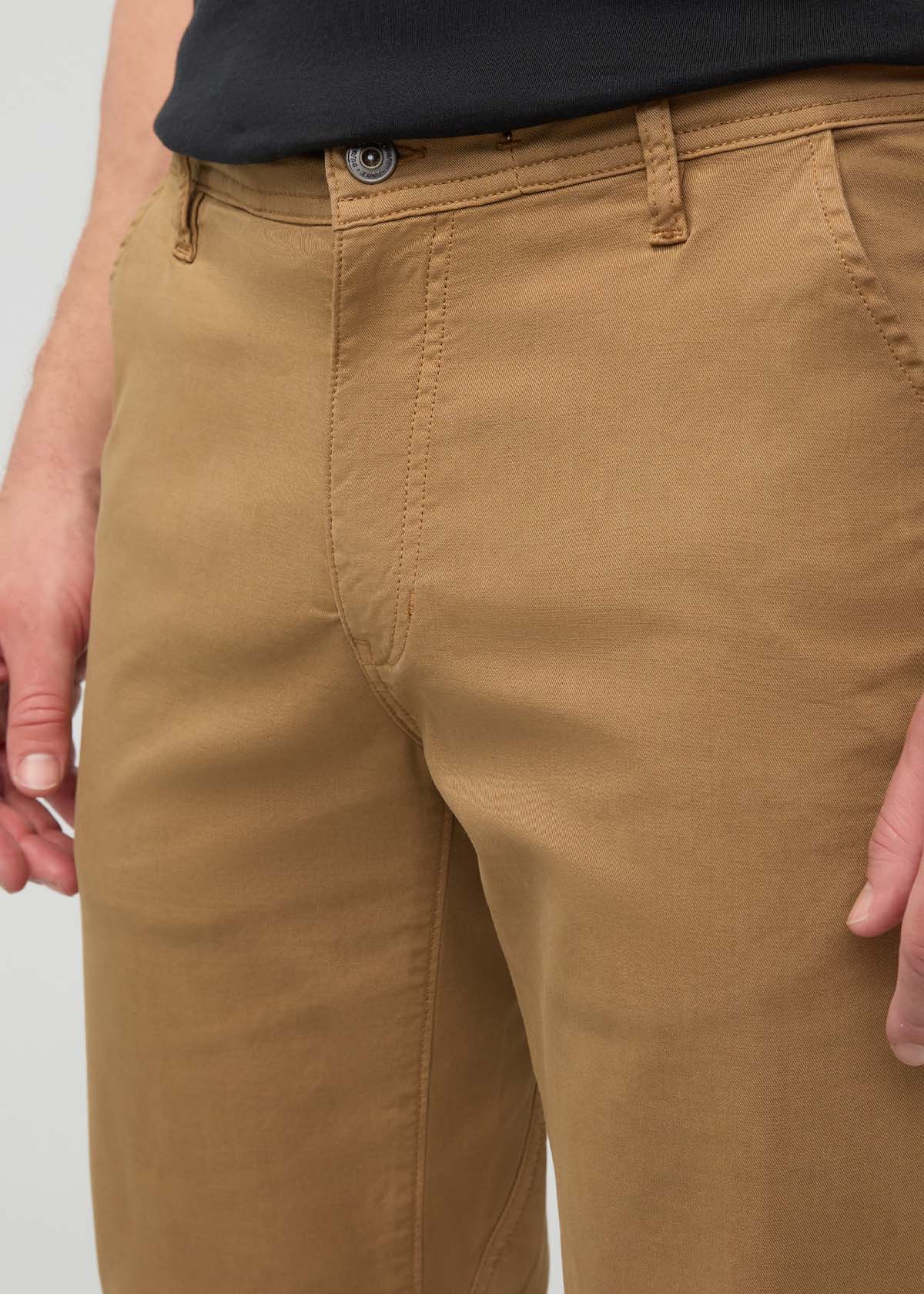 Men's Camel Traveller Pant full body front waistband