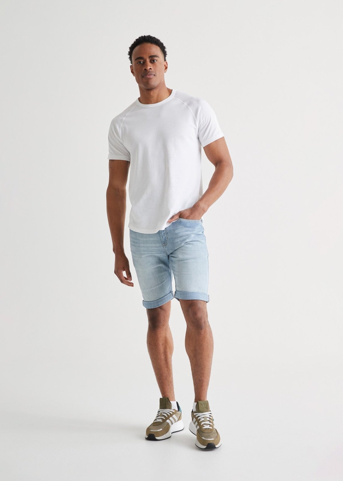 Men's Ocean Wash Slim Fit Stretch Jean Shorts Full Body