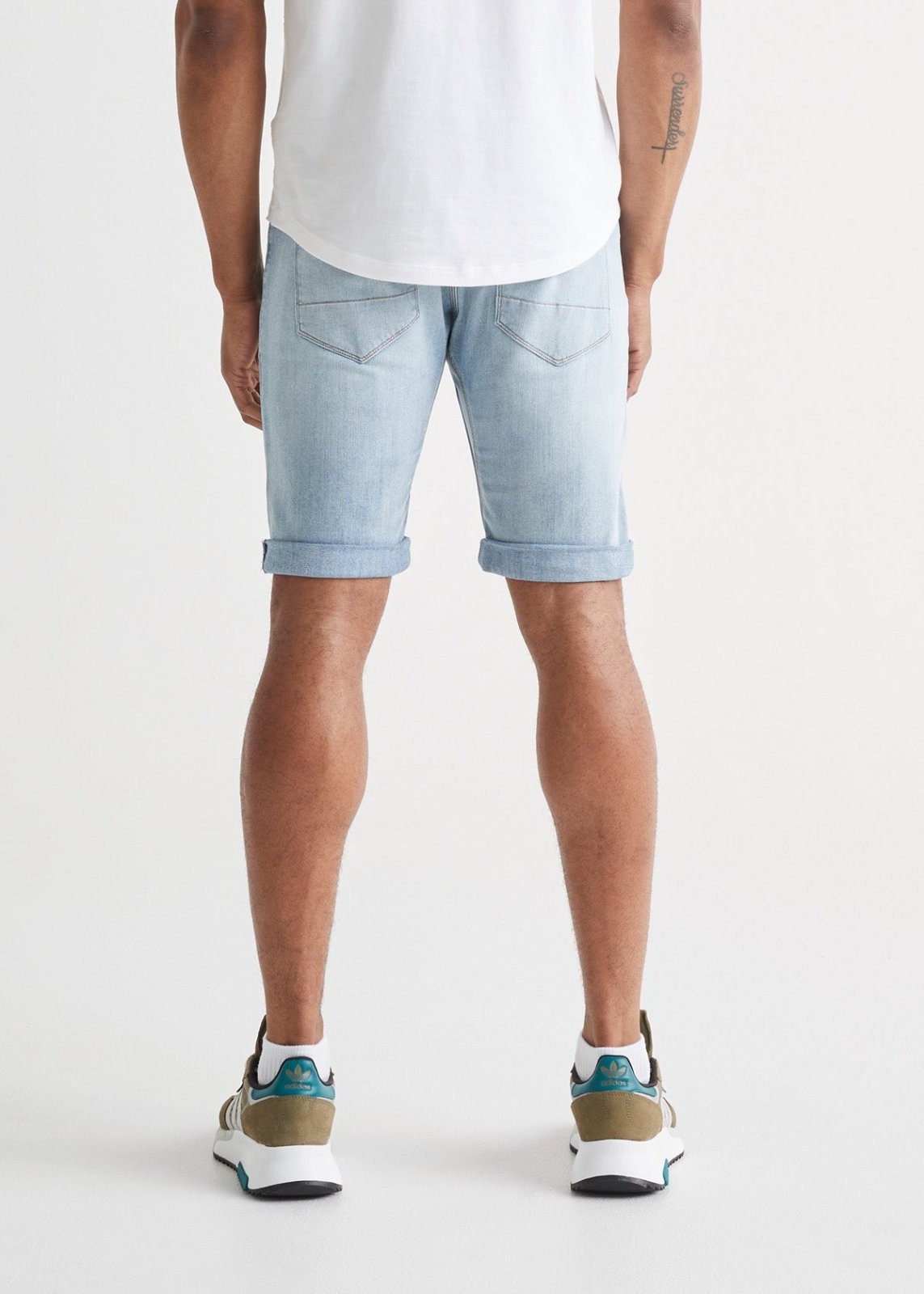 Men's Ocean Wash Slim Fit Stretch Jean Shorts Back