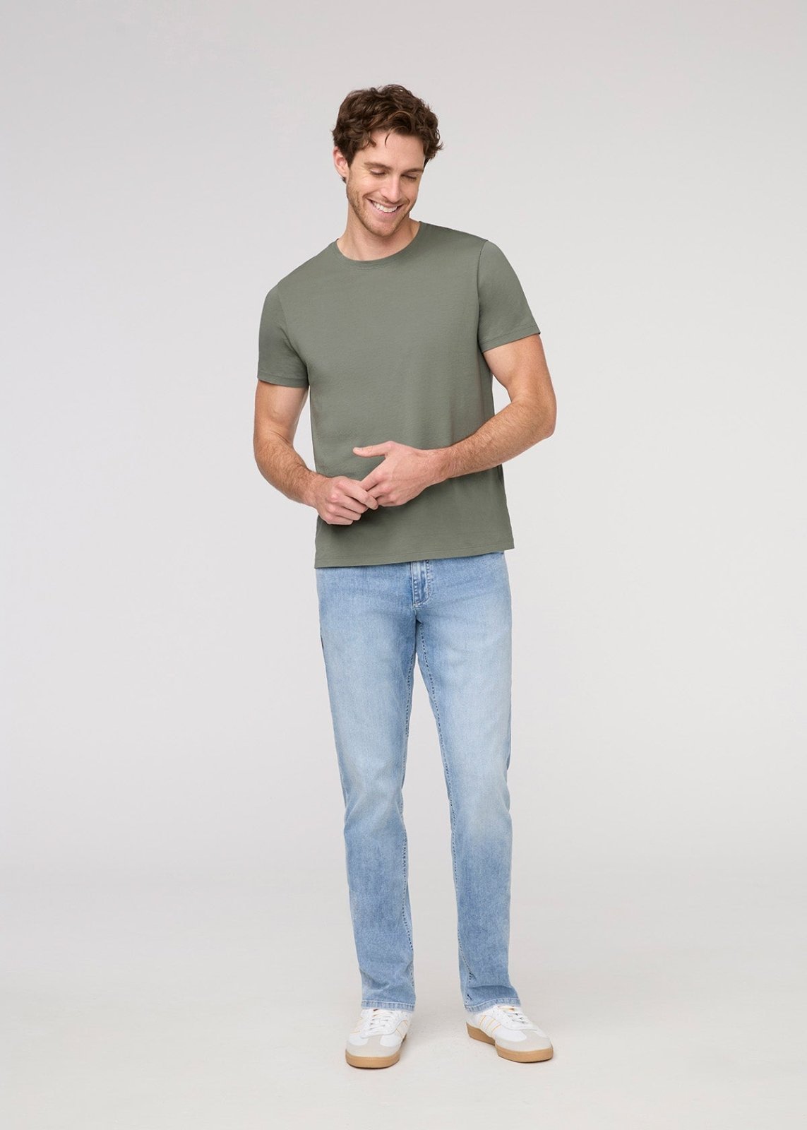 men's 100% pima cotton thyme t-shirt full body