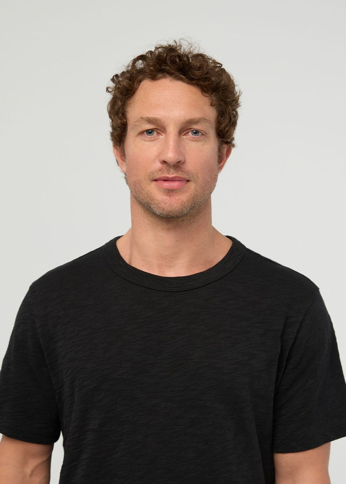 Men's Black Midweight Slub Jersey Tee front close up