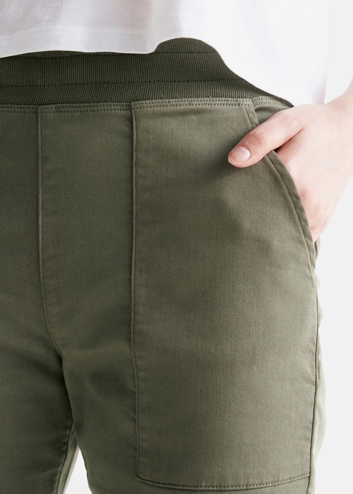 Women's Green Sweatpant Front Pocket