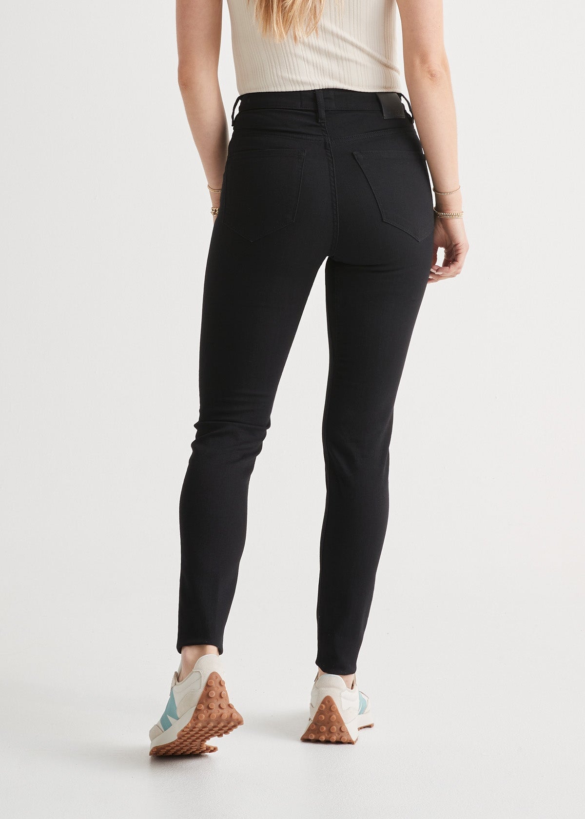 Women's High Rise Stretch Denim Black Skinny Jean