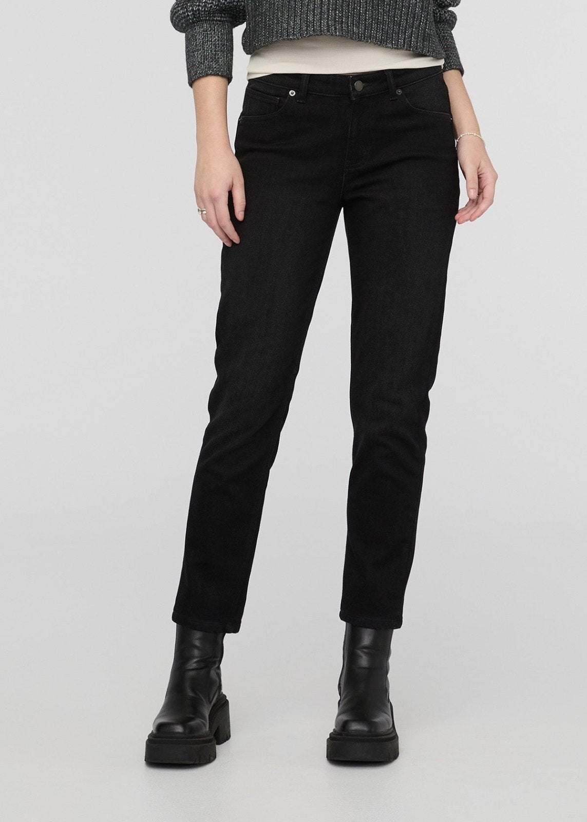 womens black relaxed-ft stretch fleece-lined jeans front