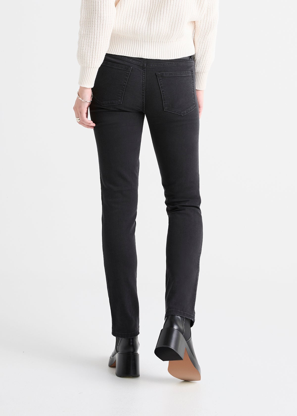 Women's Slim Straight Fit Stretch Jeans