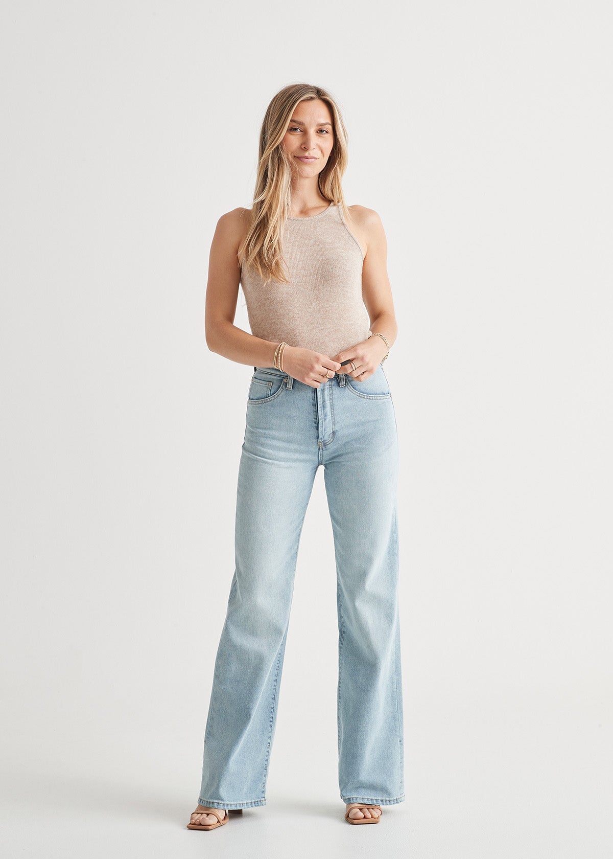 Women's High Rise Extra Stretch Pull On Flare Jeans - Medium