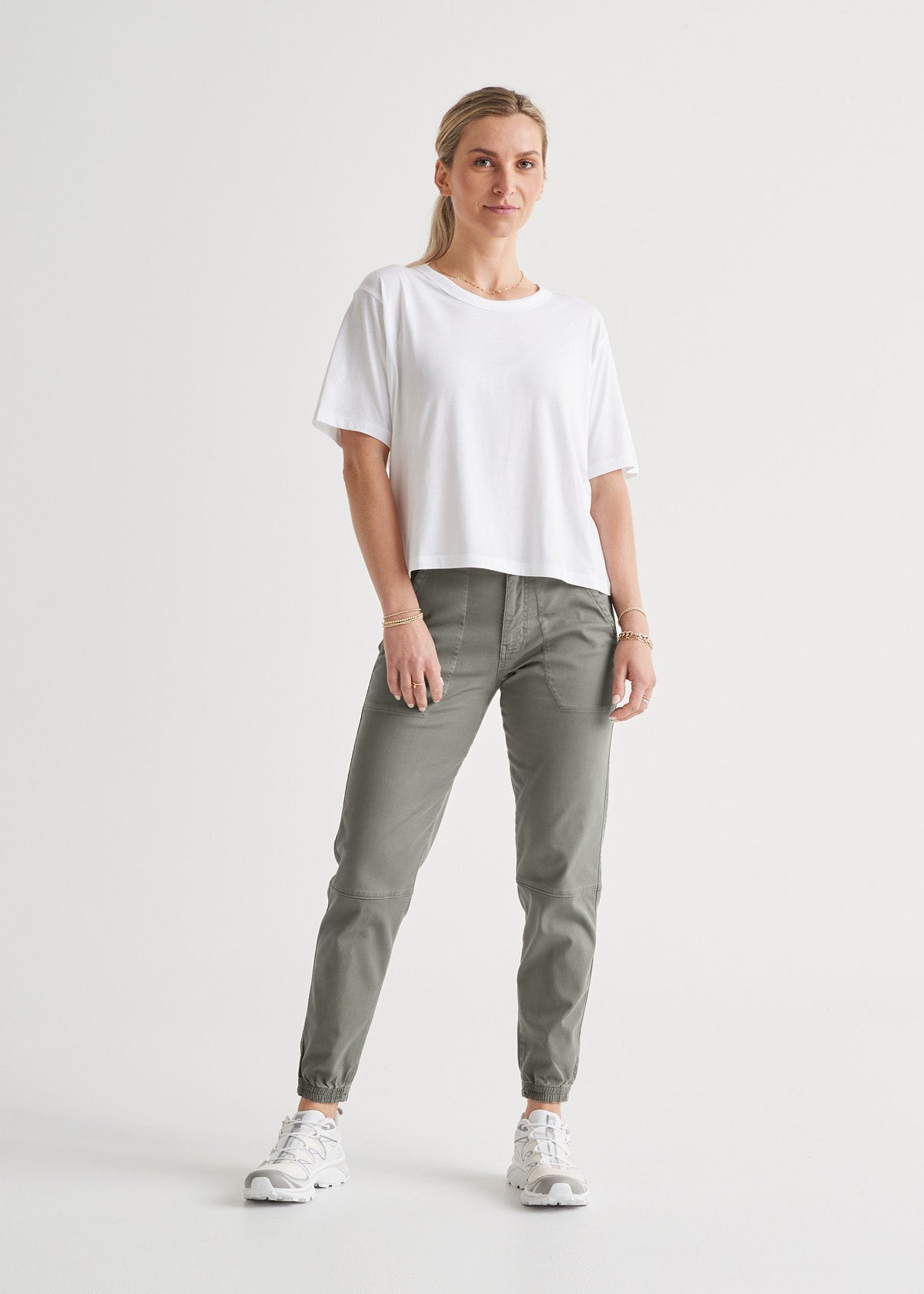 THE RESISTANCE - WOMENS HIGH WAISTED TAPERED JOGGERS – HR Distribution