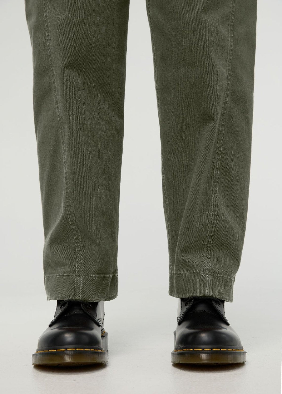 Women's Thyme Barrel Pull On Pant ankle