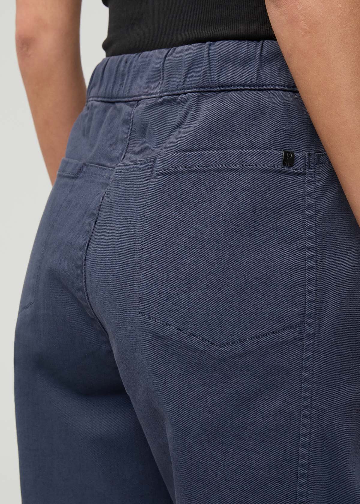 Women's Heritage Blue Barrel Pull On Pant back pocket detail
