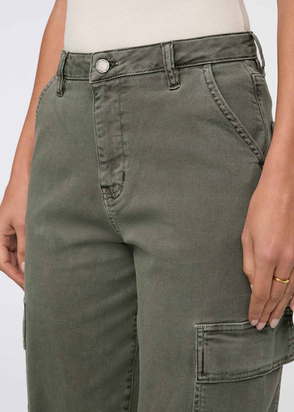 women's thyme high rise twill cargo pants front detail