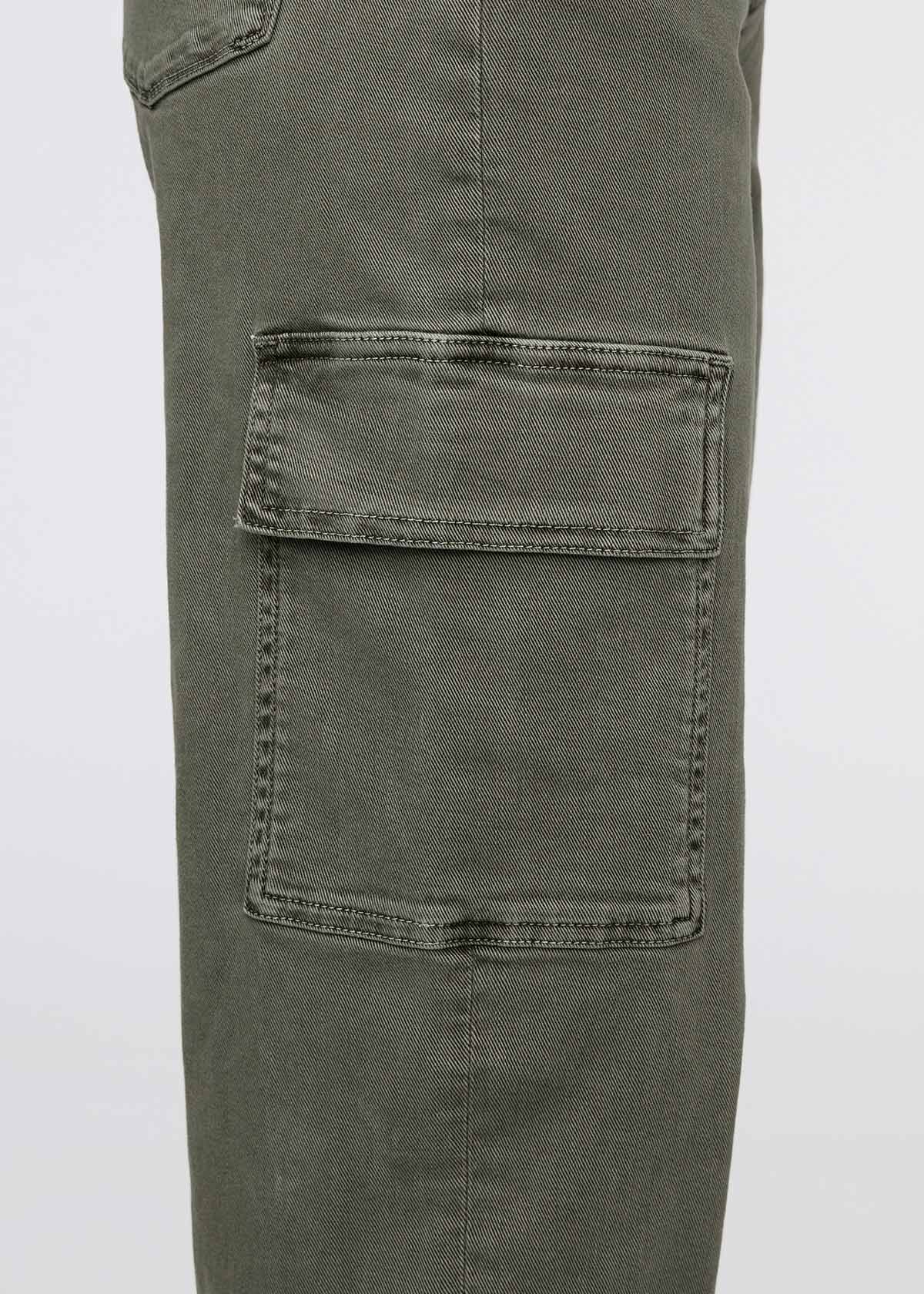 women's thyme high rise twill cargo pants pocket detail