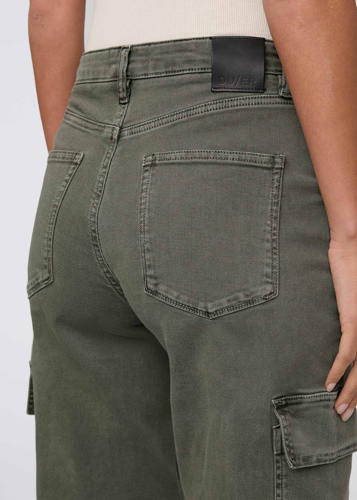 women's thyme high rise twill cargo pants back detail