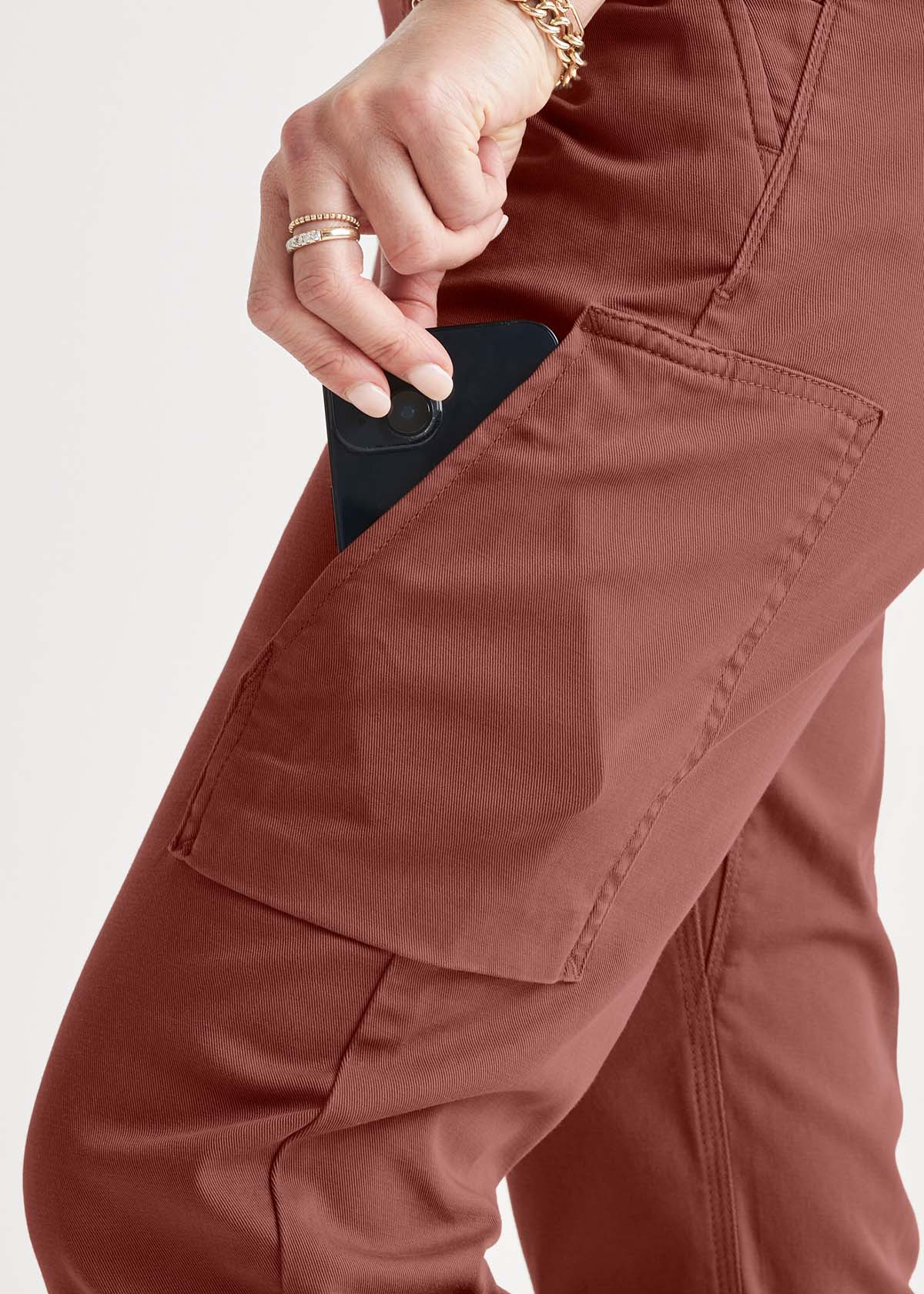 Women's Copper Water-Repellent Cargo Pant Pocket
