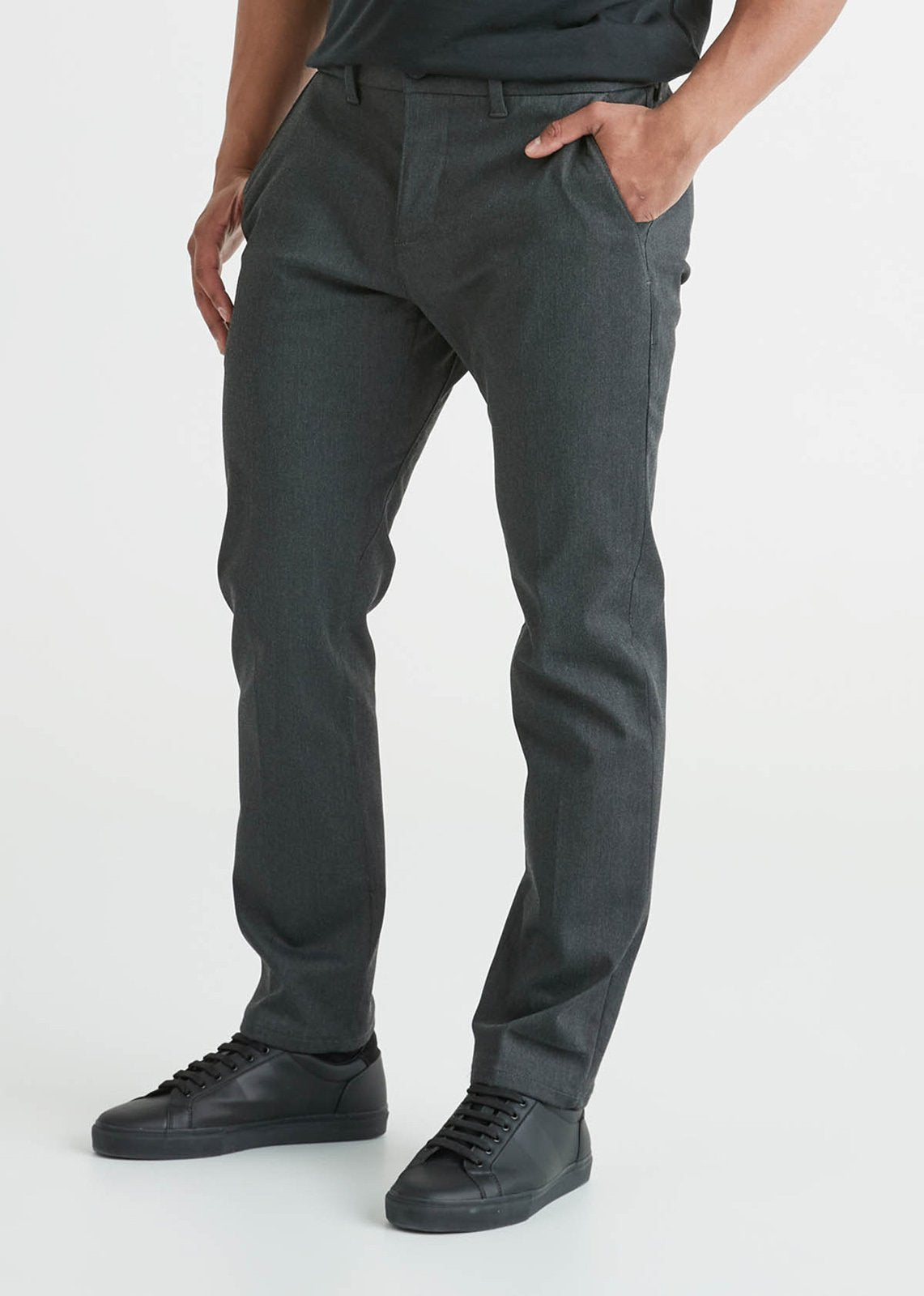Men's Charcoal Relaxed Fit Stretch Dress Pant
