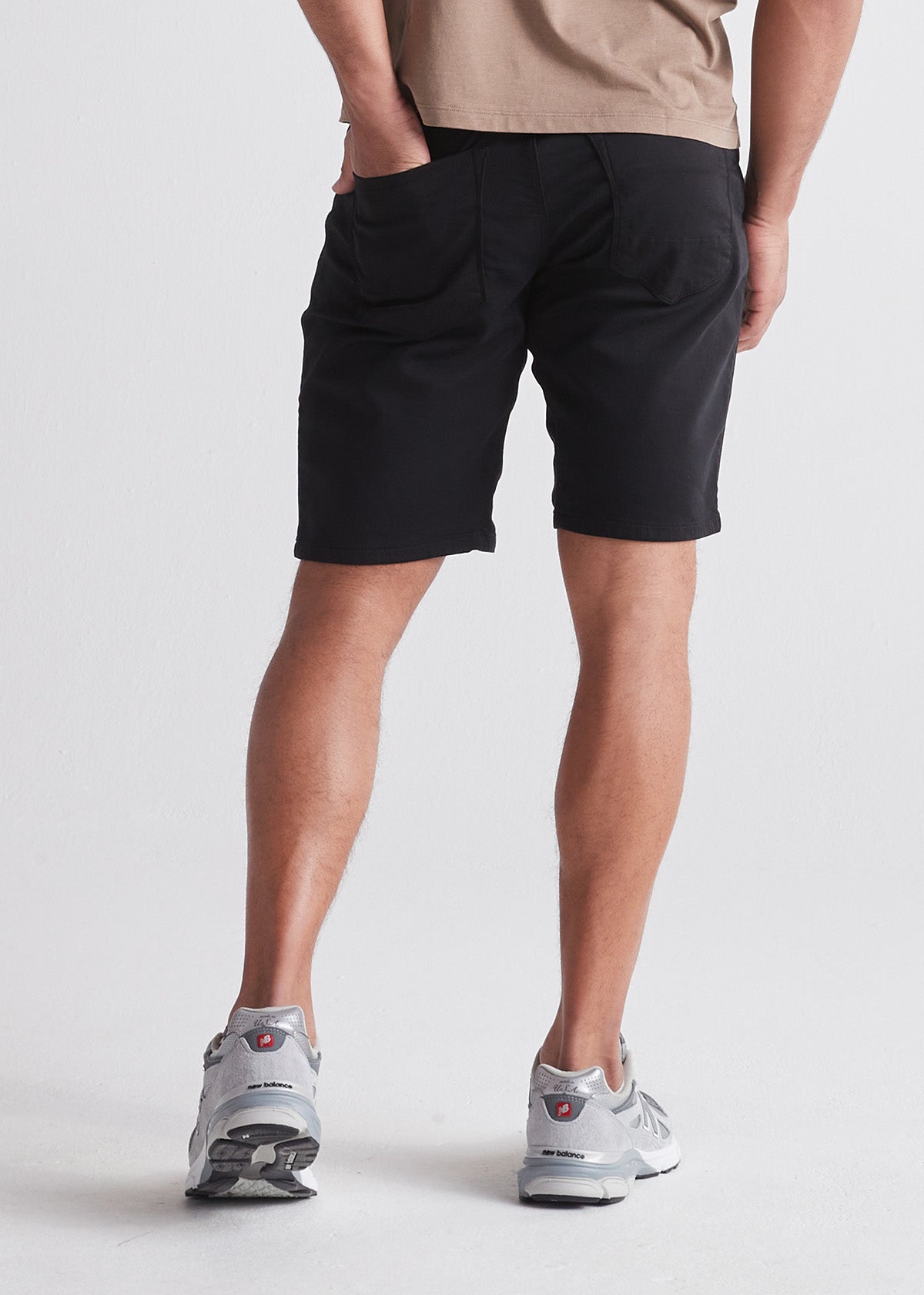 black relaxed fit performance short back