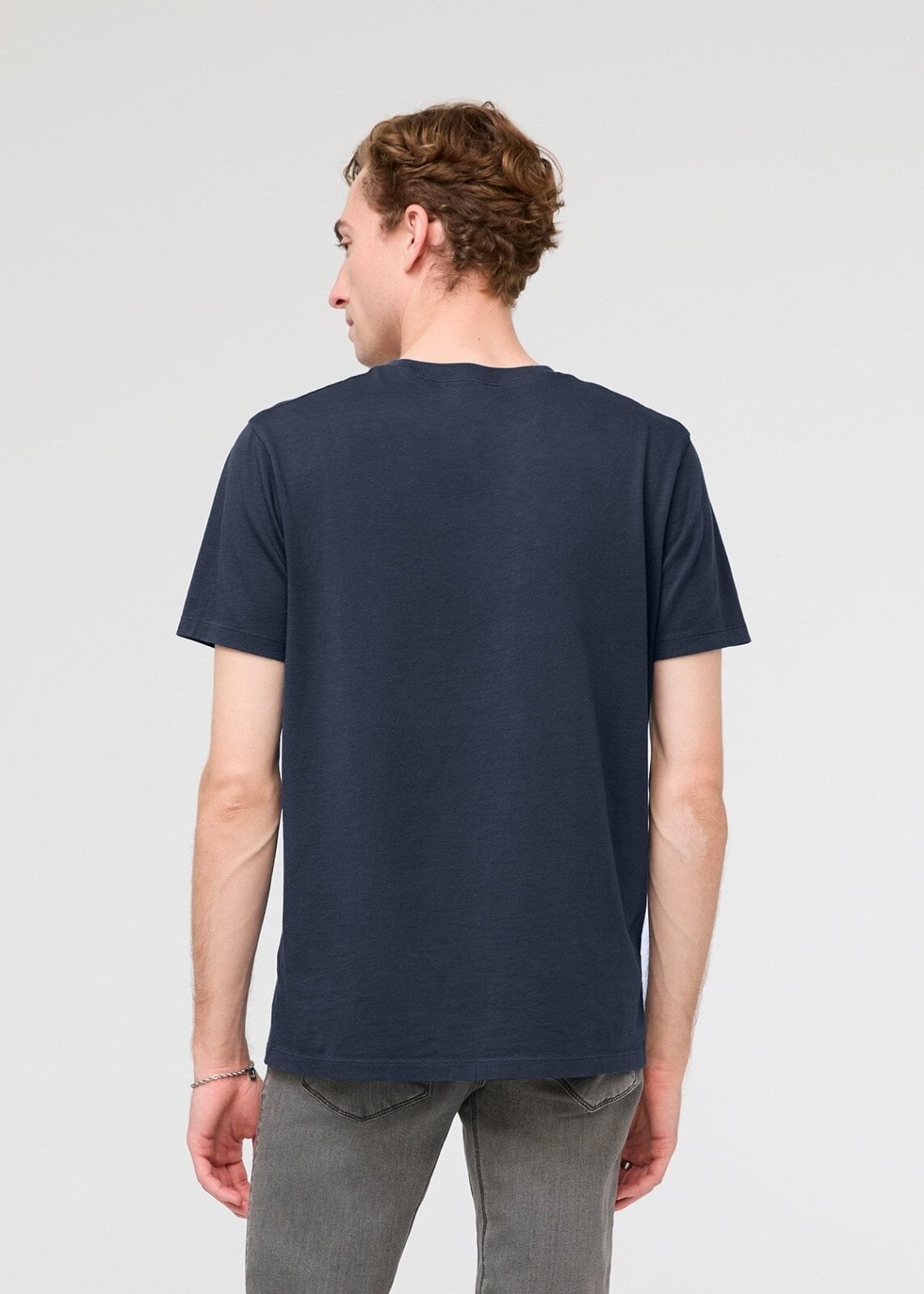 mens 100% pima cotton navy t-shirt back