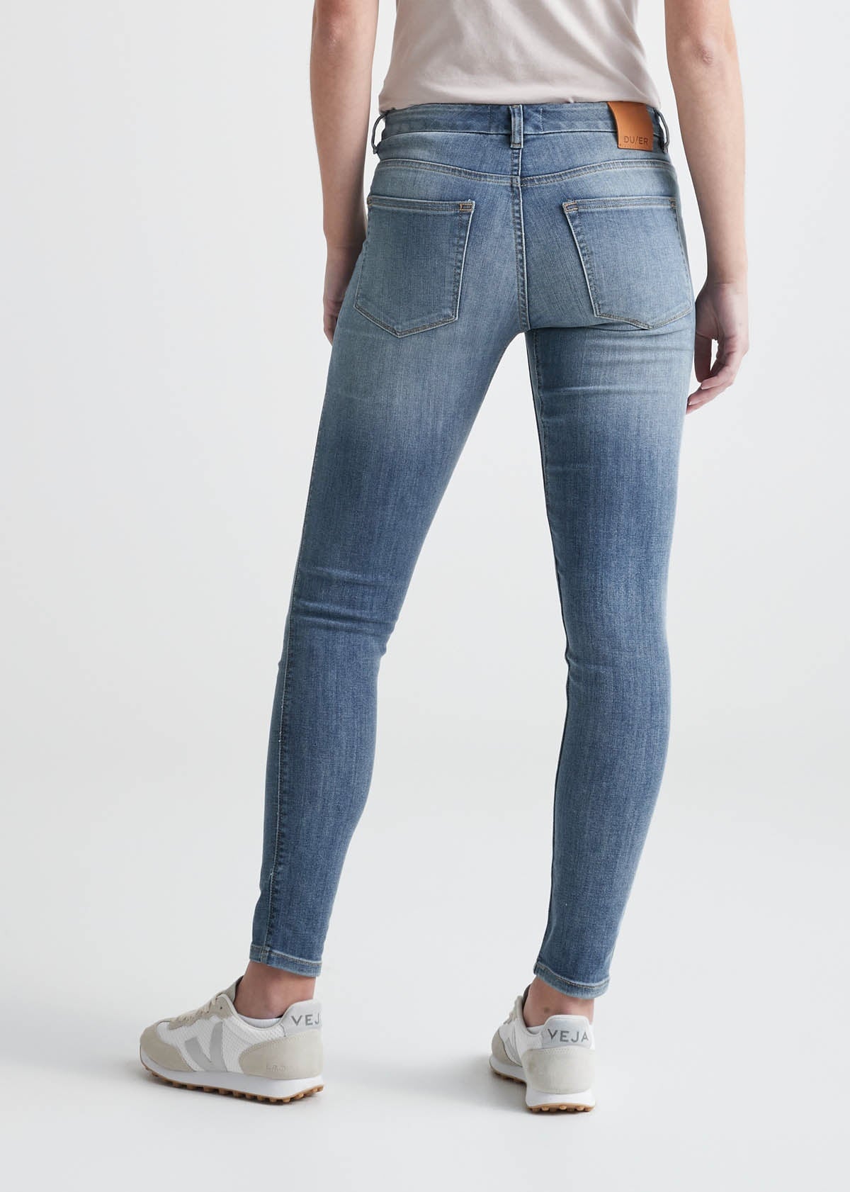 Women's Mid Rise Relaxed Fit Stretch Jeans