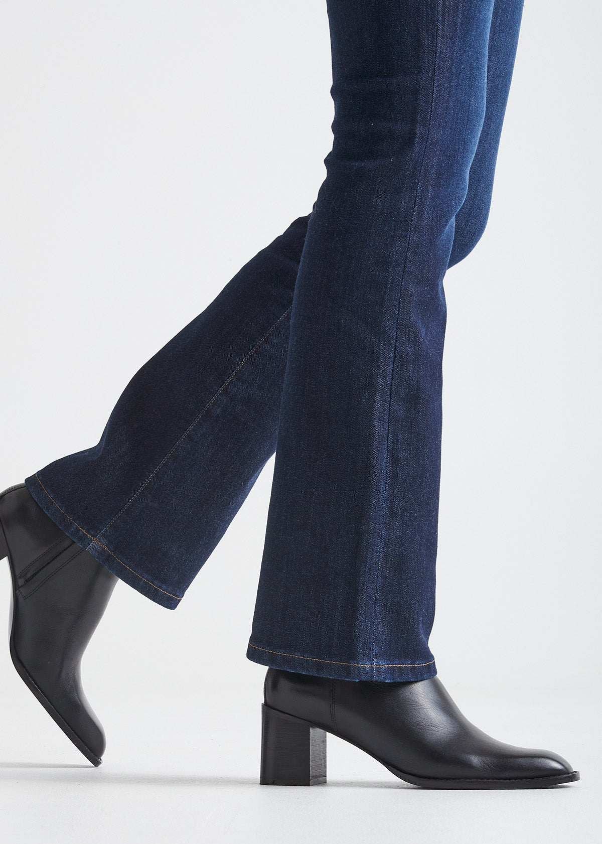 Dark best sale bootcut jeans