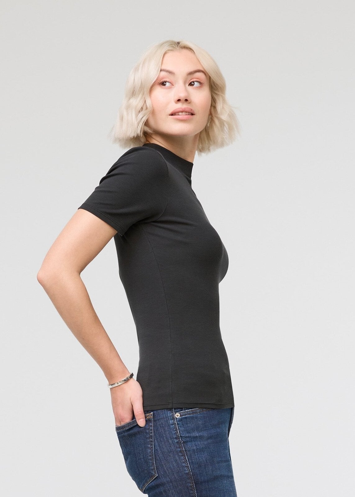 Ribbed Pima Mock Neck Tee - Black